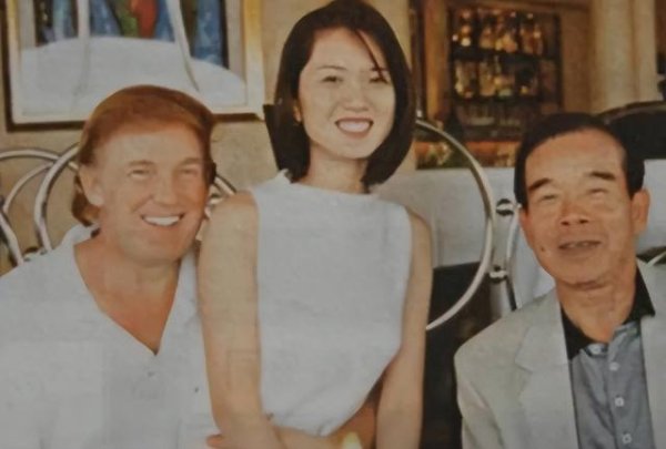 1995年49岁的特朗普到香港，怀里抱着位神秘的中国女人，她是谁？