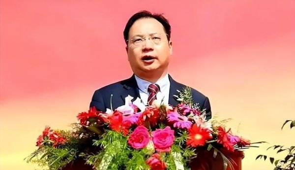 落槌！全部划归国资！追随许家印6年，江苏第一包工头赔得精光