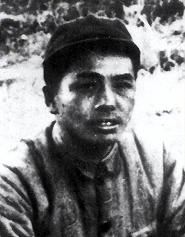 1933年，彭德怀下令击毙一位红军师长，事后不知如何给老大哥交代