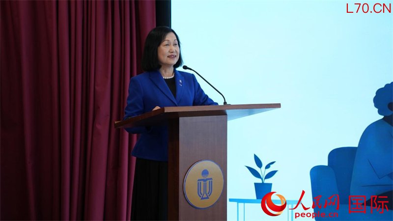 东华学院校长陈慧慈致辞。人民网实习生 韩宇轩摄