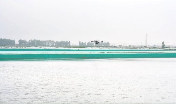 盐城盐都：无人机“上岗” 水产养殖开启“加速度”