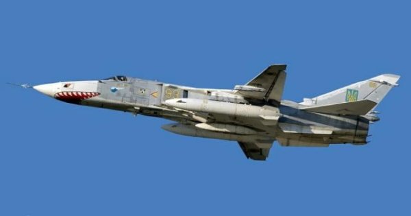 再传悲报！乌克兰空军一架苏-24M战斗轰炸机坠毁，两名飞行员遇难